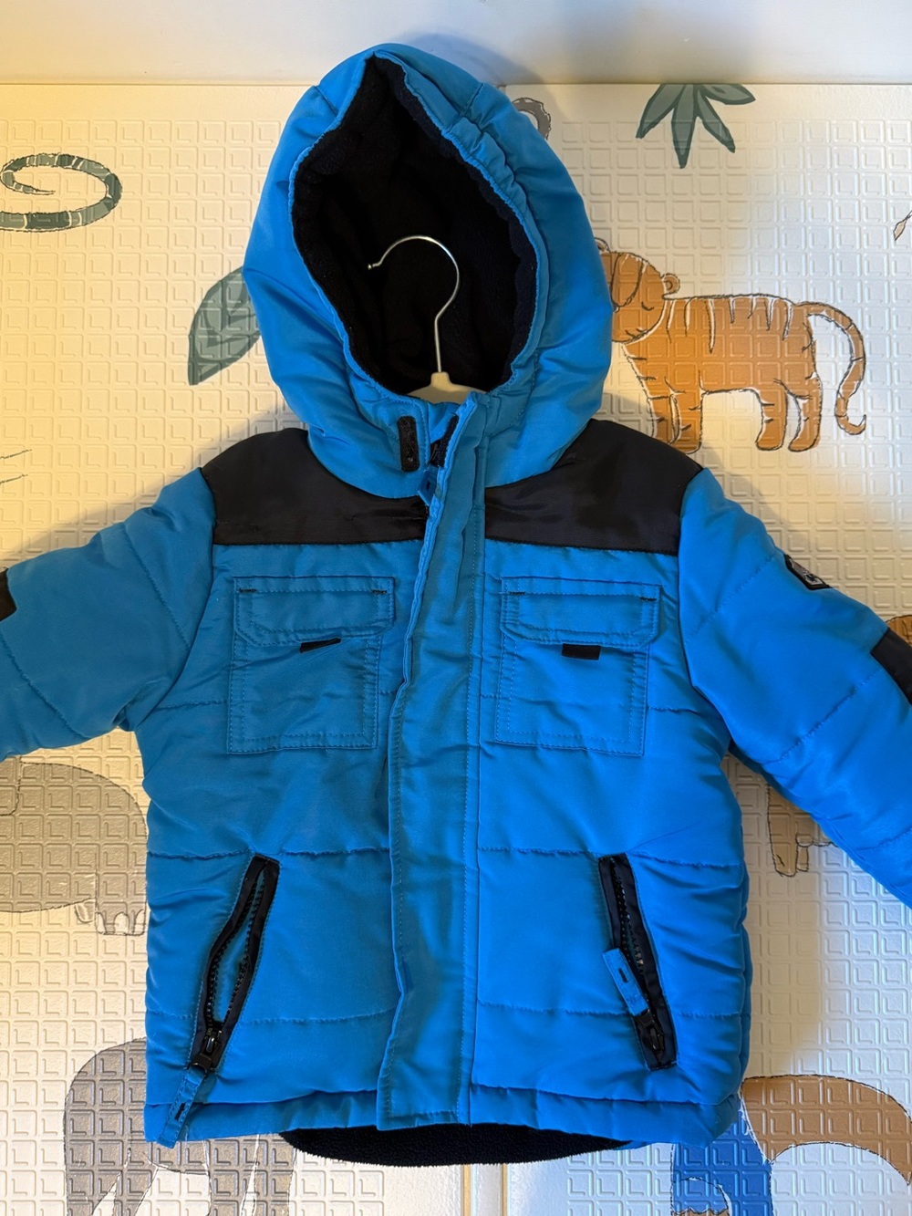 Rothschild Blue Hooded Puffer Jacket with Black Accents